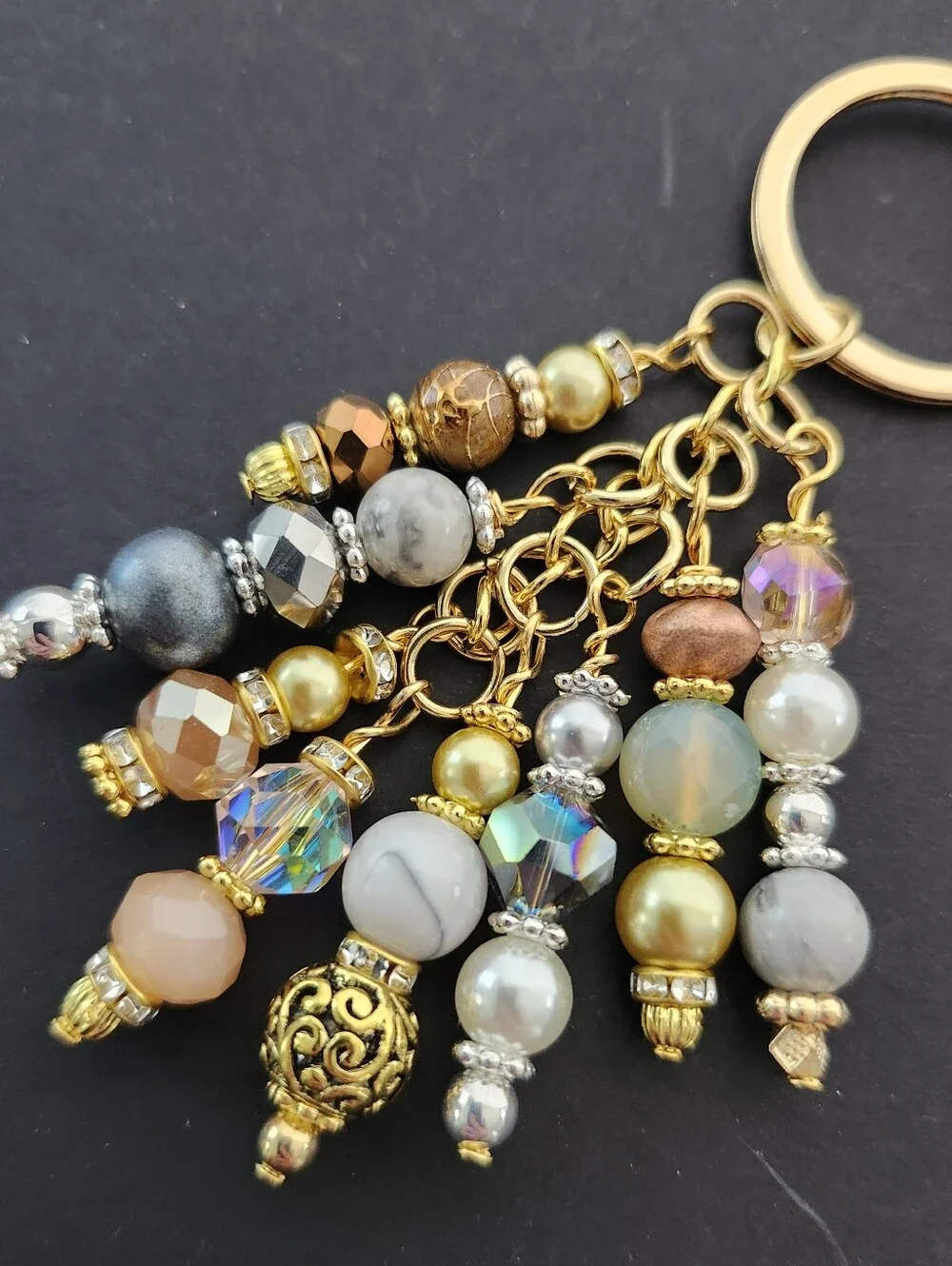 Handcrafted elegant tri